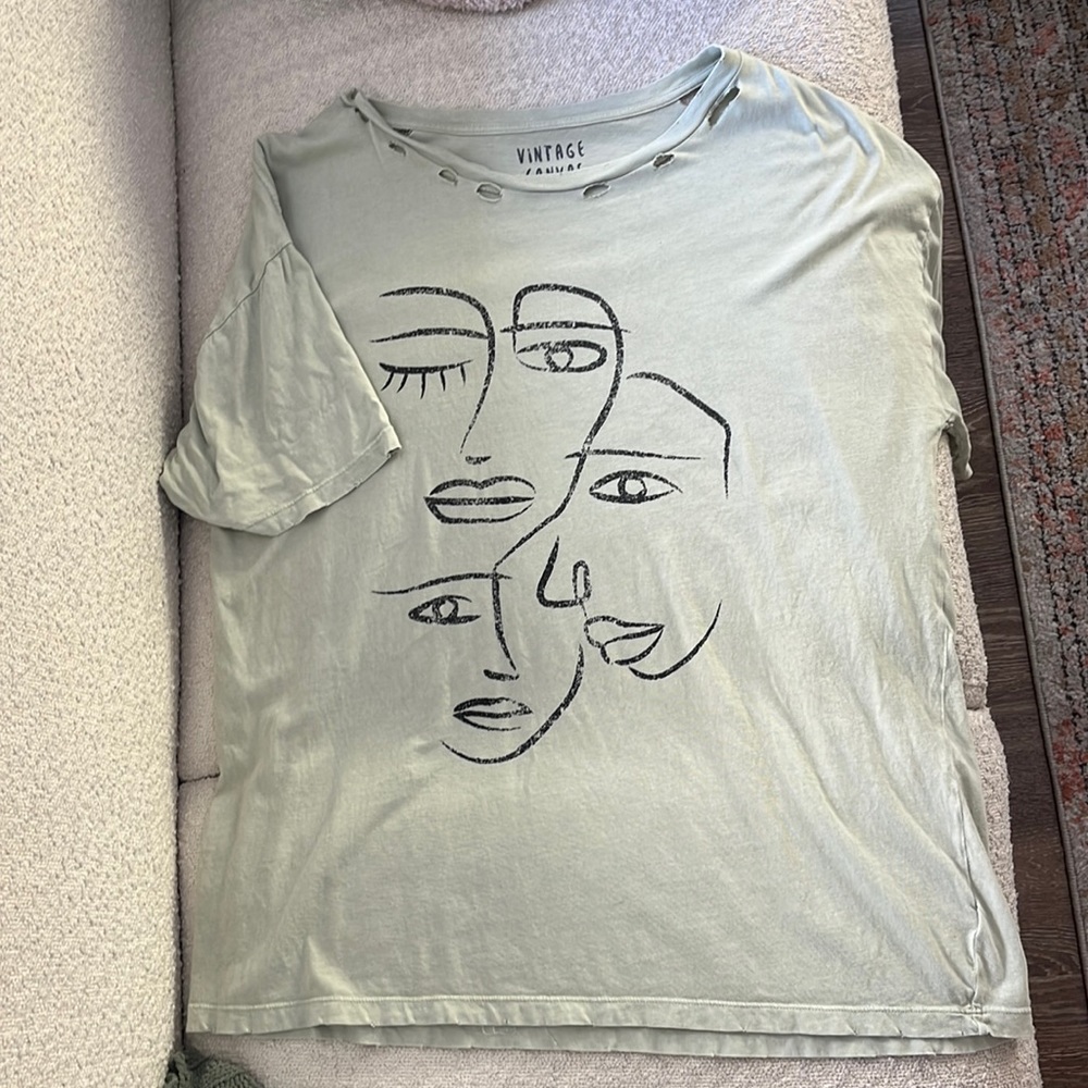 Oversized Distressed Graphic Tshirt